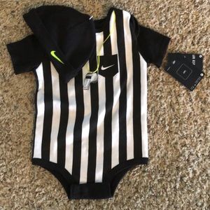 Nike referee outfit